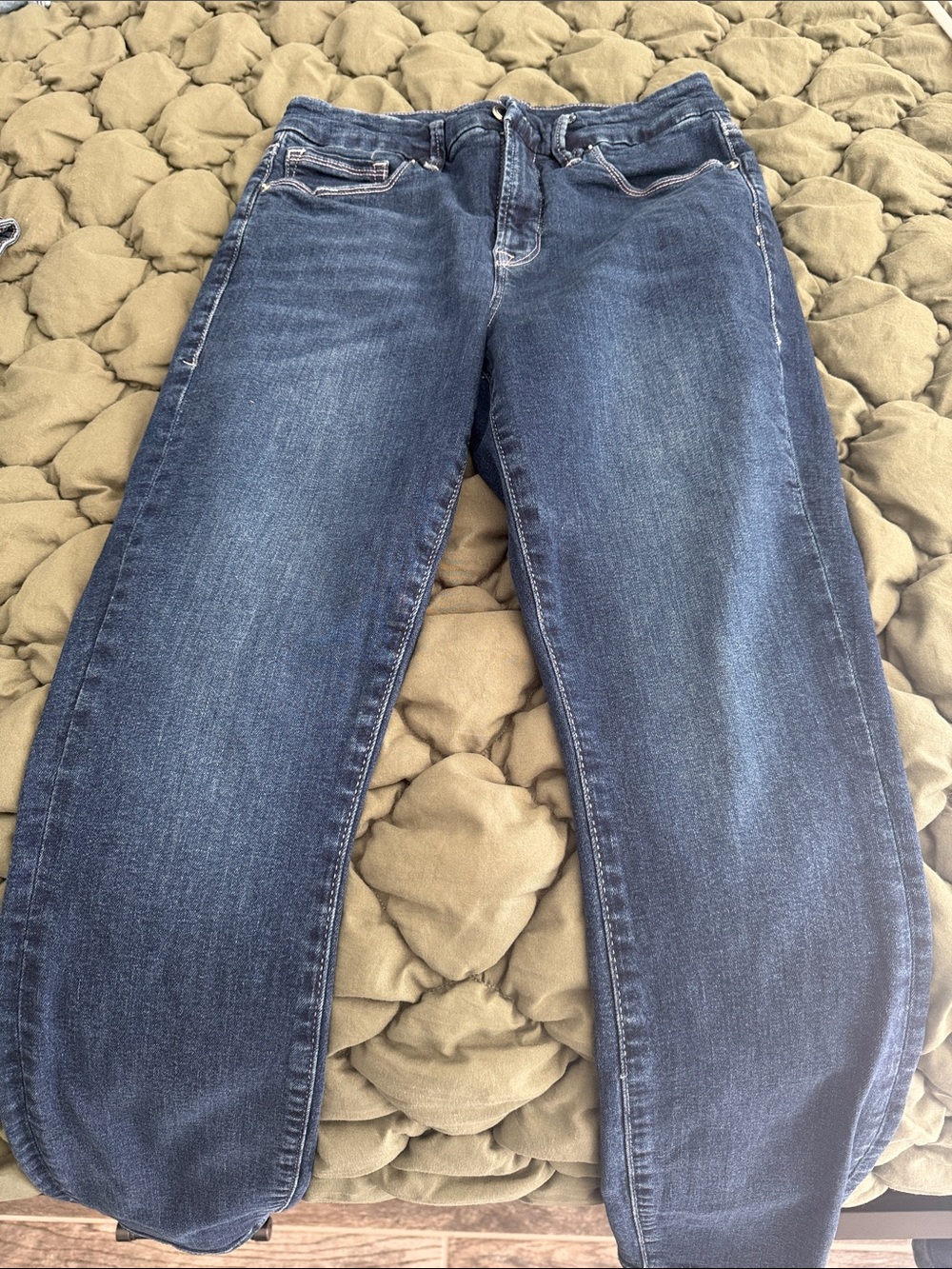 Good American Skinny Jeans in Dark Blue Wash
